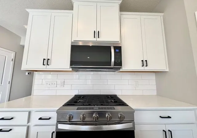 Photo 4 of Single family home for sale at 6204 Jennifer Ave S, Cottage Grove, MN 55016 | MLS# 7135890 | Listing updated on 2026-10-09