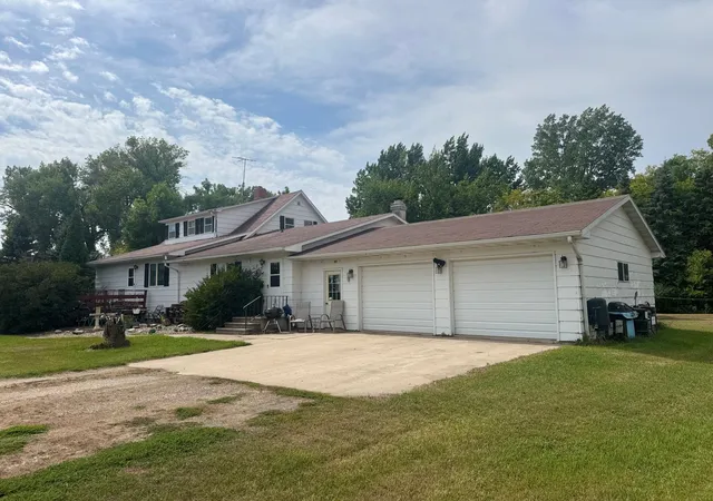 Photo 2 of Single family home for sale at 17147 Ne 10th St Ne, Buxton, ND 58218 | MLS# 7135901 | Listing updated on 2026-09-04