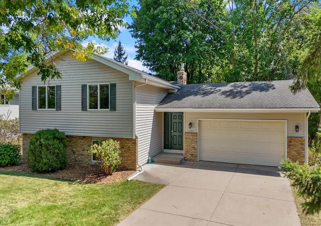 Photo 2 of Single family home for sale at 11377 Lily St Nw, Minneapolis, MN 55433 | MLS# 7135920 | Listing updated on 2026-09-07