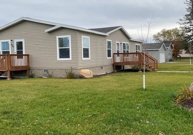 Photo 2 of Single family home for sale at 402 1st Street Ne, Staples, MN 56479 | MLS# 7135924 | Listing updated on 2026-09-28