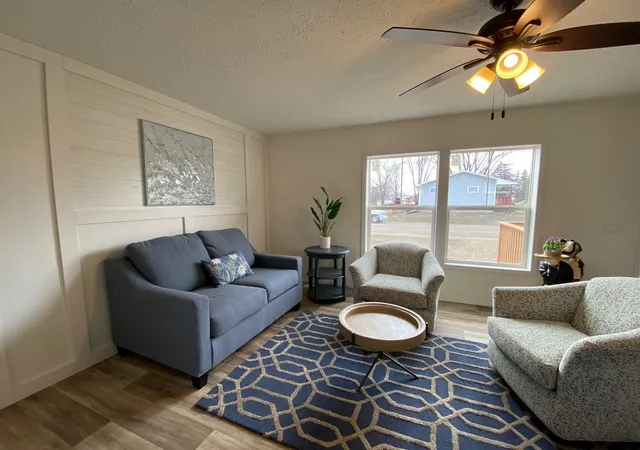 Photo 3 of Single family home for sale at 402 1st Street Ne, Staples, MN 56479 | MLS# 7135924 | Listing updated on 2026-09-28