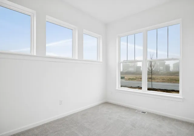 Photo 3 of Single family home for sale at 1646 Tyrone Dr, Shakopee, MN 55379 | MLS# 7135944 | Listing updated on 2026-09-04