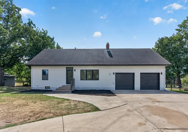 Photo 1 of Single family home for sale at 364 County Rd C W, Saint Paul, MN 55113 | MLS# 7135947 | Listing updated on 2026-10-02