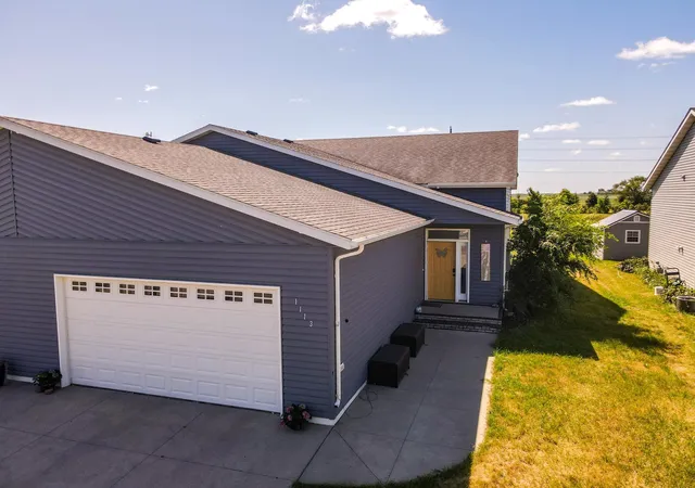 Photo 1 of Townhouse for sale at 1113 Morningside Dr, Casselton, ND 58012 | MLS# 7135965 | Listing updated on 2026-09-05