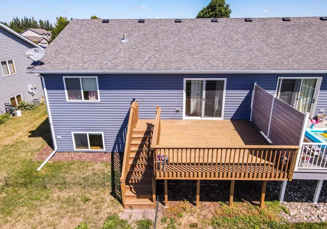 Photo 2 of Townhouse for sale at 1113 Morningside Dr, Casselton, ND 58012 | MLS# 7135965 | Listing updated on 2026-09-05