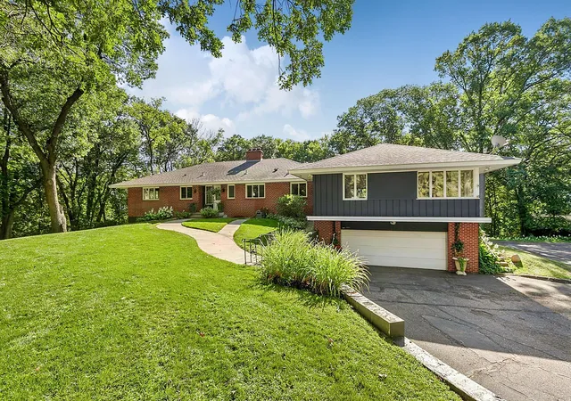 Photo 2 of Single family home for sale at 1610 Calvary Ct, Saint Cloud, MN 56301 | MLS# 7135968 | Listing updated on 2026-09-01