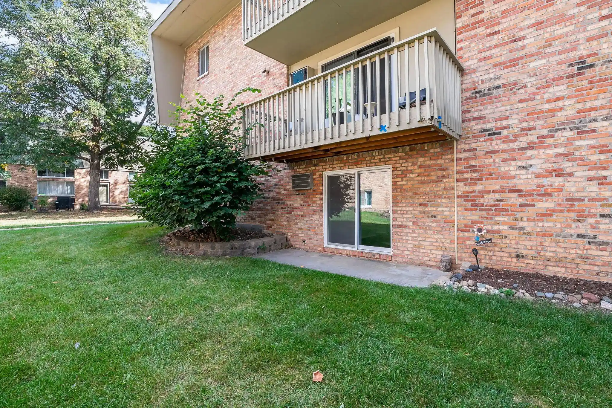 Listing Photo 2 - Condo for sale in 7318 W 22nd St located at 7318 W 22nd St, St. Louis Park, MN 55426 - Unit #111