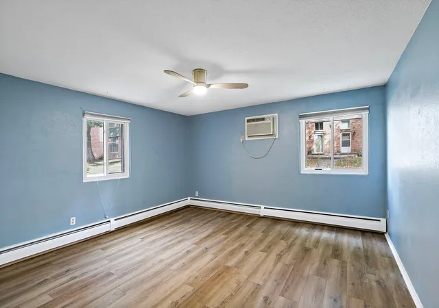 Listing Photo 5 - Condo for sale in building located at 7318 W 22nd St, St. Louis Park, MN 55426 - Unit #111