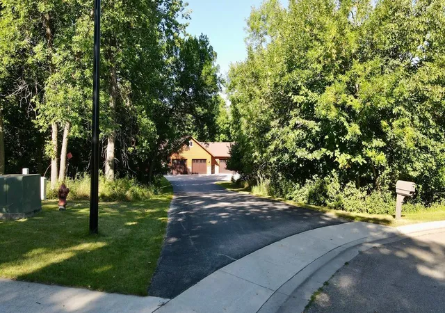 Photo 120 of Single family home for sale at 130 Eastwood Dr, Thief River Falls, MN 56701 | MLS# 7135977 | Listing updated on 2026-09-01
