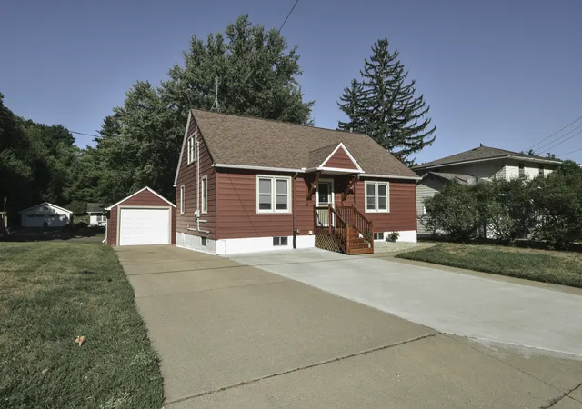 Photo 1 of Single family home for sale at 1616 Greenwood St, Red Wing, MN 55066 | MLS# 7136002 | Listing updated on 2026-09-14