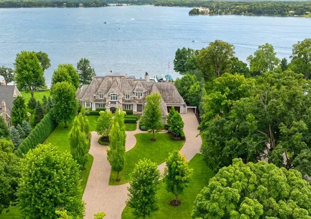 Photo 2 of Single family home for sale at 372 Ferndale Rd S, Wayzata, MN 55391 | MLS# 7136024 | Listing updated on 2026-09-15