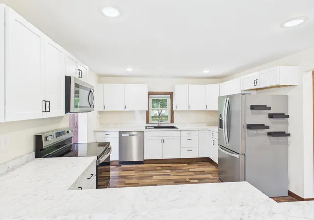 Photo 4 of Single family home for sale at 515 1st Street NE, Glenwood, MN 56334 | MLS# 7136032 | Listing updated on 2026-09-04
