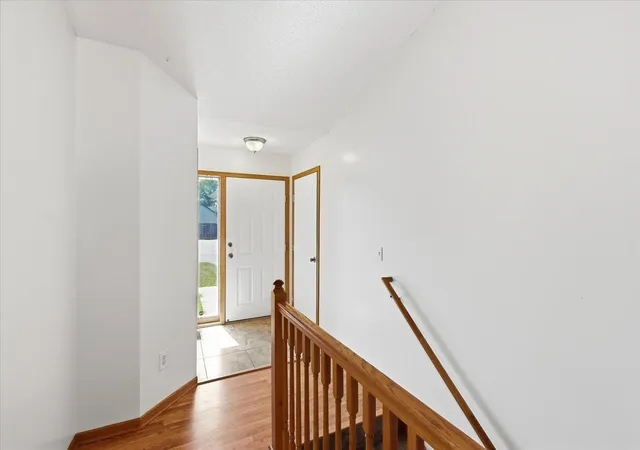 Photo 3 of Single family home for sale at 9350 Parkside Dr, Saint Paul, MN 55125 | MLS# 7136045 | Listing updated on 2026-10-05