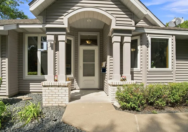 Single family home for sale at 3102 Manitou Dr, Saint Paul, MN 55110 | MLS# 7136048