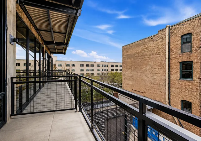 Photo 2 of Condo for sale at 618 Washington Ave N #405, Minneapolis, MN 55401 | MLS# 7136050 | Listing updated on 2026-09-02
