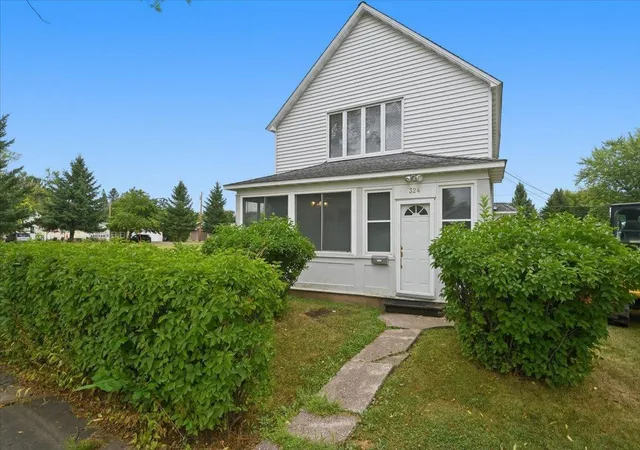 1st image of 324 98th Avenue W, Duluth, MN 55808 | MLS# 7136053