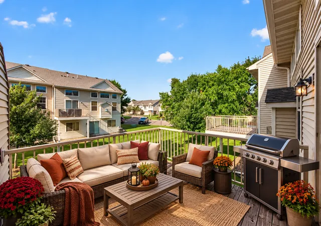 Photo 1 of Single family home for sale at 11631 Prospect Curv, Saint Paul, MN 55129 | MLS# 7136062 | Listing updated on 2026-10-22