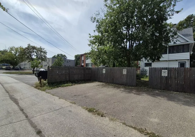 Photo 19 of Multi family home for sale at 2317 Garfield Ave, Minneapolis, MN 55405 | MLS# 7136071 | Listing updated on 2026-10-04