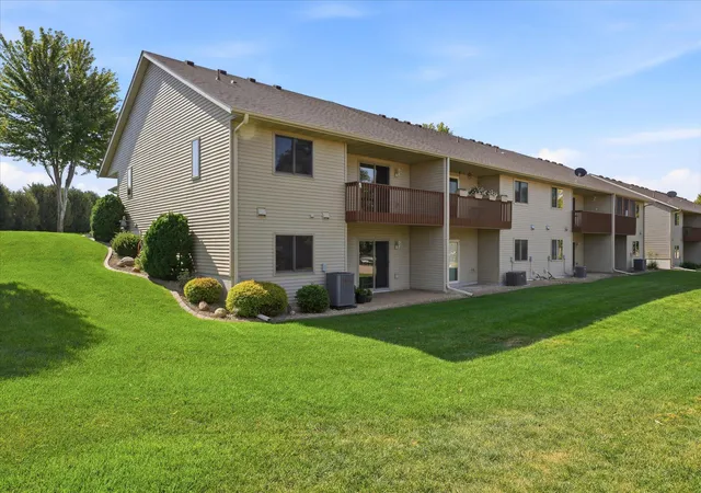 Photo 44 of Single family home for sale at 1421 Roberts Rd, Buffalo, MN 55313 | MLS# 7136082 | Listing updated on 2026-09-08