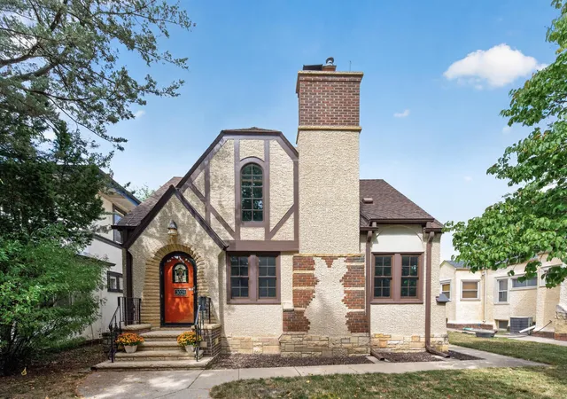 Photo 1 of Single family home for sale at 3028 E Minnehaha Pkwy, Minneapolis, MN 55406 | MLS# 7136089 | Listing updated on 2026-09-19