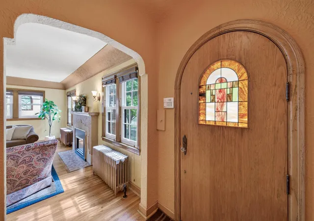 Photo 3 of Single family home for sale at 3028 E Minnehaha Pkwy, Minneapolis, MN 55406 | MLS# 7136089 | Listing updated on 2026-09-19