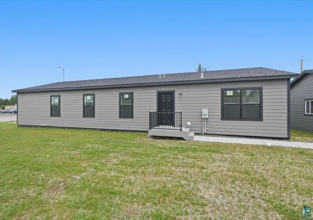 Photo 3 of Single family home for sale at 6314 Tower Ave, Superior, WI 54880 | MLS# 7136090 | Listing updated on 2026-09-01