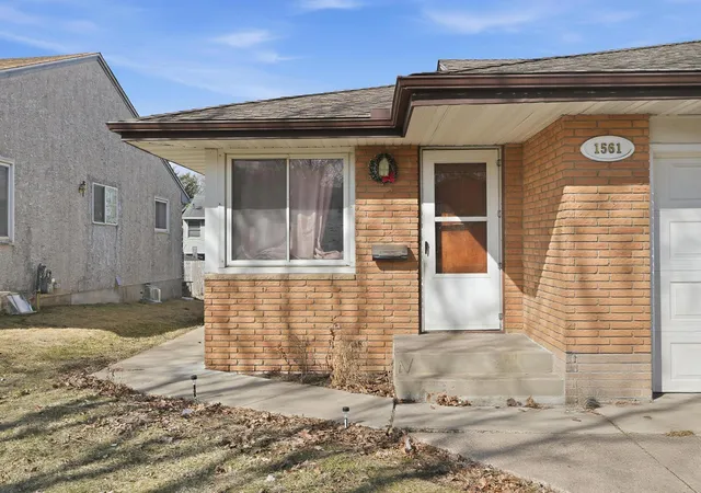Photo 1 of Townhouse for sale at 1561 Clarence St, Saint Paul, MN 55106 | MLS# 7136096 | Listing updated on 2026-09-15