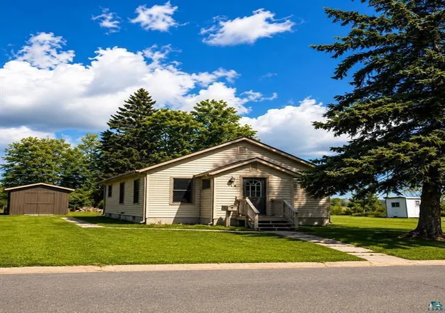 Photo 3 of Single family home for sale at 14 E 5th Avenue N, Aurora, MN 55705 | MLS# 7136099 | Listing updated on 2026-09-01