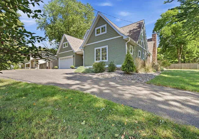 Photo 3 of Single family home for sale at 7181 W 192nd Avenue, Eden Prairie, MN 55346 | MLS# 7136121 | Listing updated on 2026-09-19