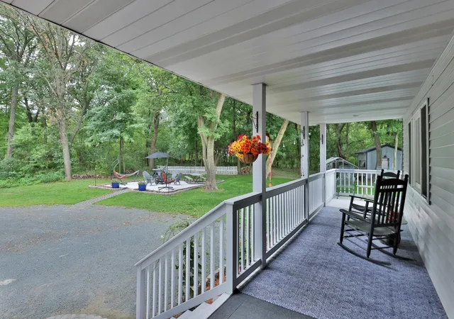 Photo 3 of Single family home for sale at 31650 Ivywood Trl, Stacy, MN 55079 | MLS# 7136133 | Listing updated on 2026-10-23