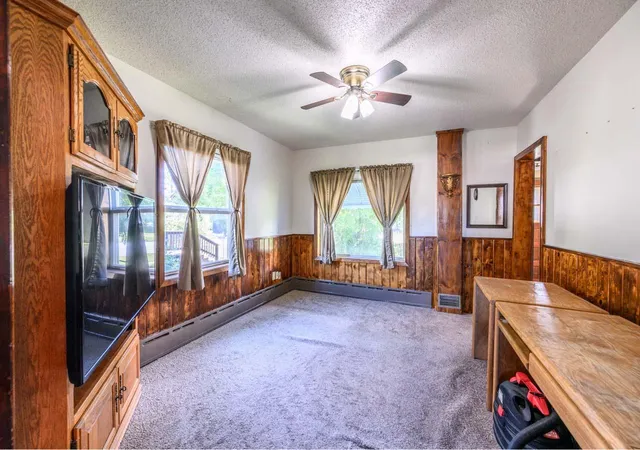 Photo 2 of Sale Pending at 220 W Howard Ave, Keewatin, MN 55753 | MLS# 7136149 | Listing updated on 2026-09-24