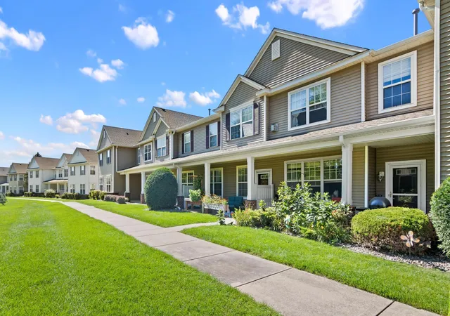 Photo 1 of Single family home for sale at 4828 Bisset Ln #8505, Inver Grove Heights, MN 55076 | MLS# 7136157 | Listing updated on 2026-09-21