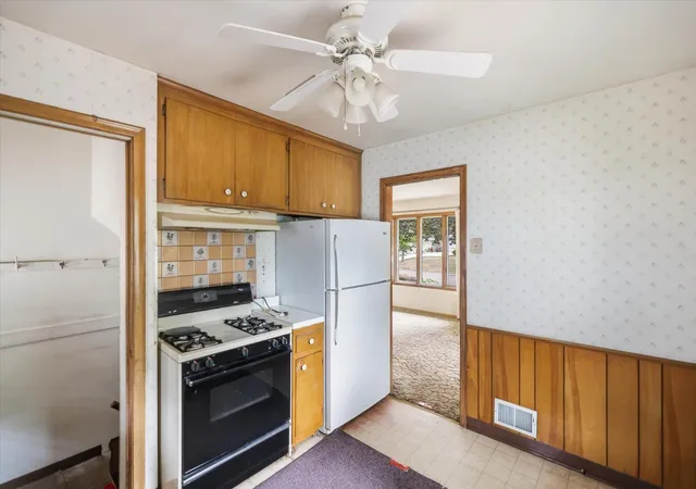 Photo 3 of Single family home for sale at 8680 Granada Ave S, Cottage Grove, MN 55016 | MLS# 7136159 | Listing updated on 2026-09-02