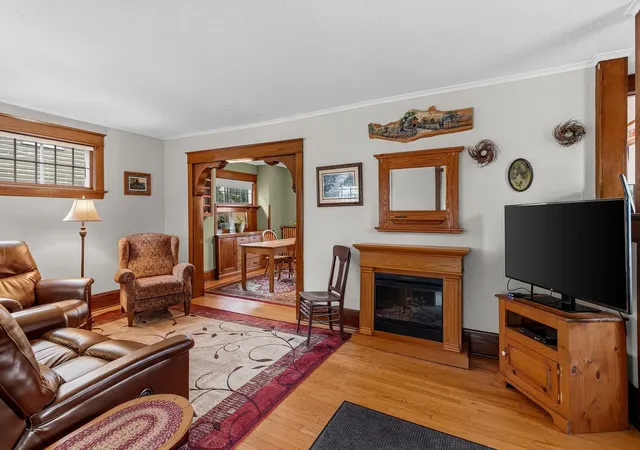 Photo 4 of Single family home for sale at 1514 Lafond Ave, Saint Paul, MN 55104 | MLS# 7136161 | Listing updated on 2026-10-03