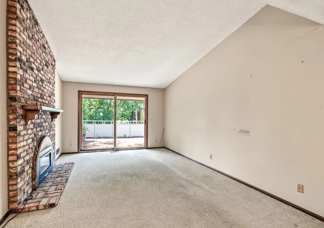 Photo 4 of Single family home for sale at 10275 Scarborough Rd, Minneapolis, MN 55437 | MLS# 7136164 | Listing updated on 2026-09-18