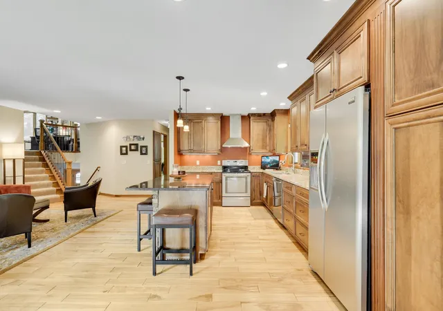 Photo 3 of Sale Pending at 10234 Nottingham Trl, Eden Prairie, MN 55347 | MLS# 7136172 | Listing updated on 2026-09-13