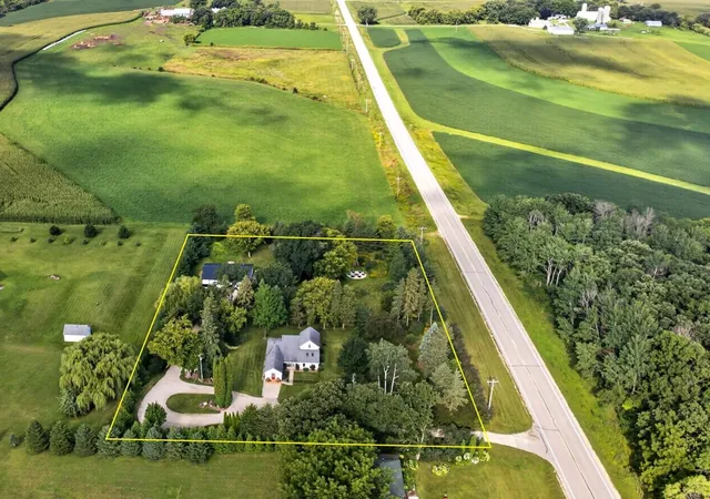 Photo 1 of Sale Pending at 10418 County Rd 26 Sw, Byron, MN 55920 | MLS# 7136176 | Listing updated on 2026-09-21