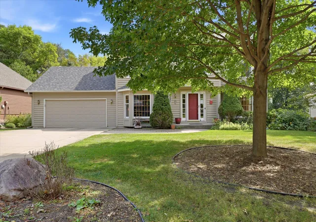 Photo 3 of Sale Pending at 18321 Tristram Way, Eden Prairie, MN 55346 | MLS# 7136187 | Listing updated on 2026-09-05