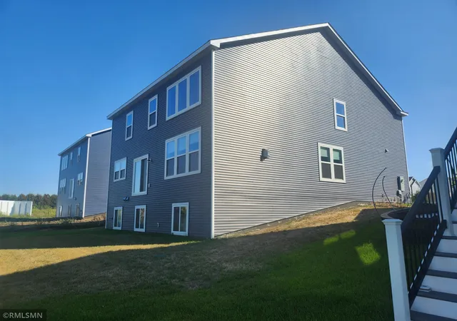 Photo 2 of Single family home for sale at 10267 Mcgregor Blvd, Saint Paul, MN 55129 | MLS# 7136193 | Listing updated on 2026-09-22