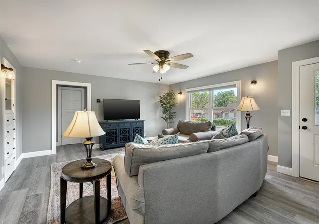 Photo 3 of Sale Pending at 4320 Pleasant St Se, Prior Lake, MN 55372 | MLS# 7136201 | Listing updated on 2026-09-29