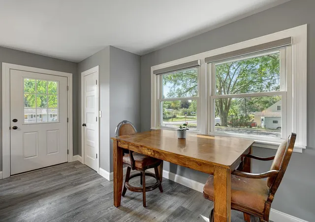 Photo 3 of Sale Pending at 4320 Pleasant St SE, Prior Lake, MN 55372 | MLS# 7136201 | Listing updated on 2026-09-29