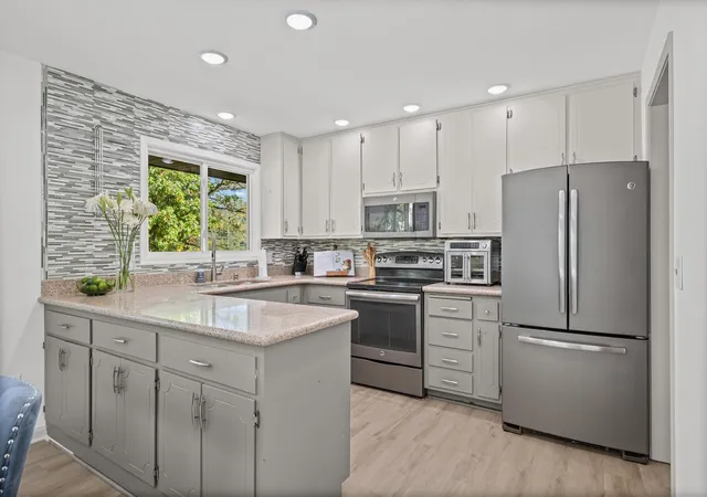 Photo 4 of Single family home for sale at 2625 Seans Way, Saint Paul, MN 55109 | MLS# 7136206 | Listing updated on 2026-10-20