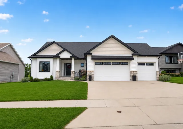 Photo 1 of Single family home for sale at 1987 31st Street Sw, Rochester, MN 55902 | MLS# 7136212 | Listing updated on 2026-09-16