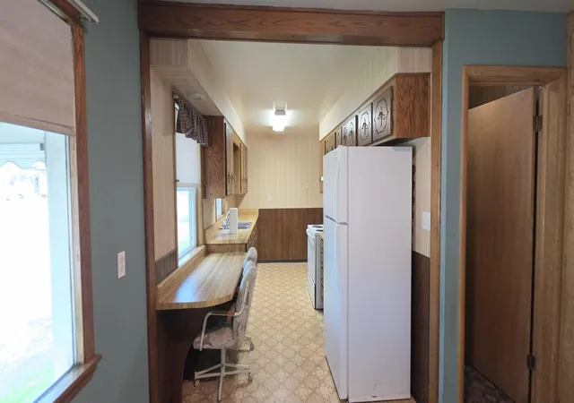 Photo 3 of Single family home for sale at 702 Forest Ave SE, Staples, MN 56479 | MLS# 7136223 | Listing updated on 2026-09-03