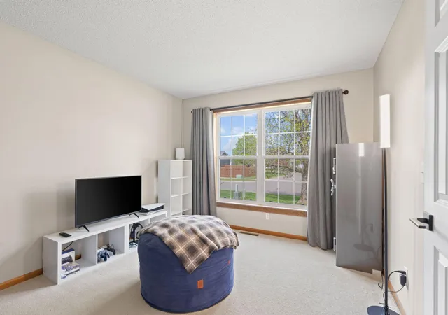 Photo 4 of Single family home for sale at 8018 Greenbriar Ln, Saint Paul, MN 55125 | MLS# 7136227 | Listing updated on 2026-09-05