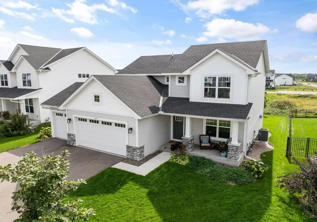 Photo 3 of Single family home for sale at 509 Waterford Pl, Waconia, MN 55387 | MLS# 7136228 | Listing updated on 2026-10-06