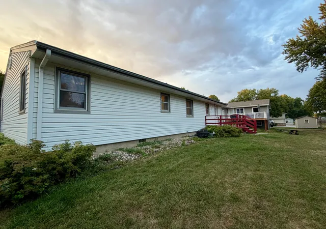 Photo 3 of Single family home for sale at 1018 N Elm St, Luverne, MN 56156 | MLS# 7136233 | Listing updated on 2026-09-02
