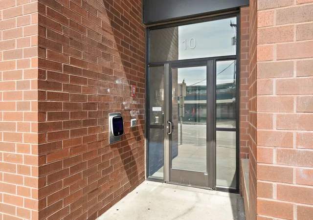Photo 4 of Condo for sale at 10 E 26th Street #311, Minneapolis, MN 55404 | MLS# 7136242 | Listing updated on 2026-09-01