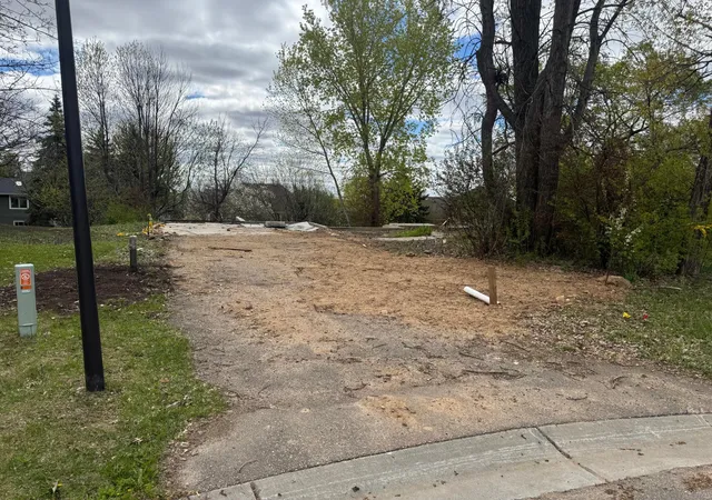 Photo 1 of Land for sale at 2185 Woodbridge Cir, Saint Paul, MN 55125 | MLS# 7136243 | Listing updated on 2026-08-31