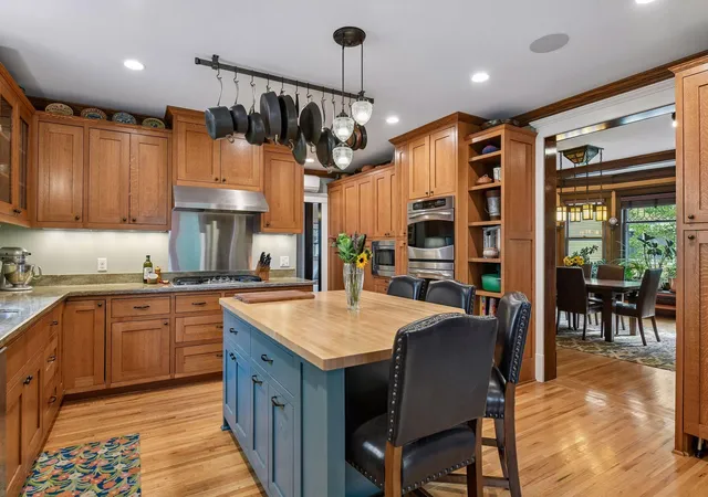 Photo 3 of Single family home for sale at 2024 Emerson Ave S, Minneapolis, MN 55405 | MLS# 7136252 | Listing updated on 2026-10-12